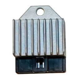 REGOLATORE DZE -DC PROTEZIONE CARICHI PIAGGIO VESPA 50 PRIMAVERA/SPRINT
