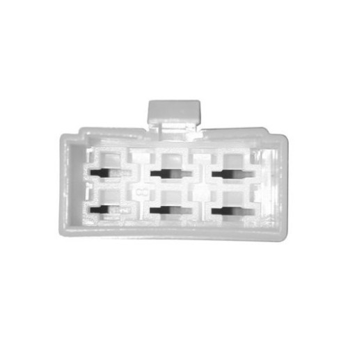 DZE CONNETTORE RETTANGOLARE FEMMINA C/LING.- 6 FASTON